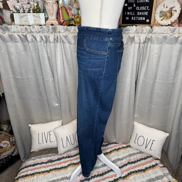 Chico's Blue Jeggings High-Waisted Denim Size 14P - Picture 3 of 9